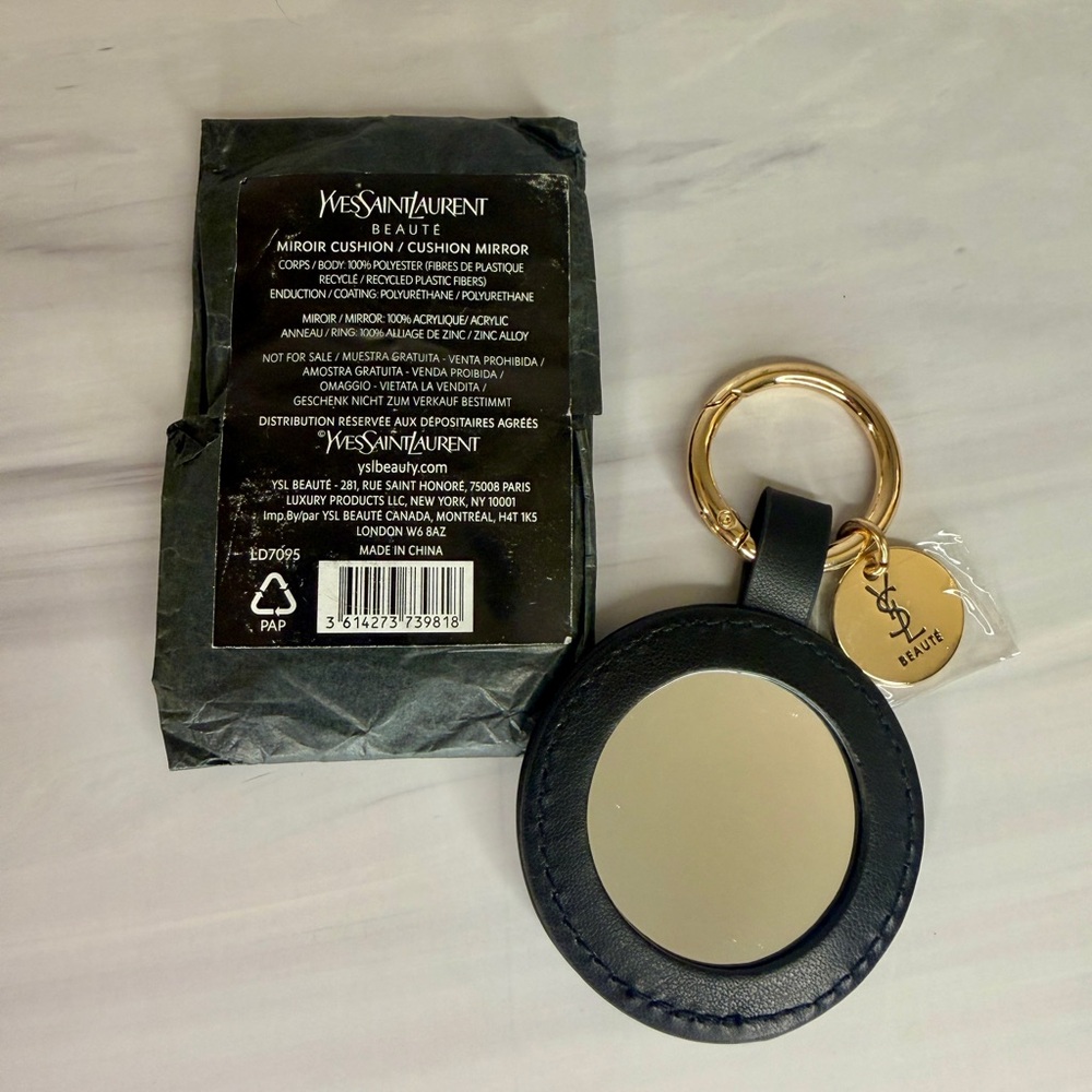 Yves Saint Laurent Beauté Cushion Mirror Keychain Brand New - Picture 2 of 2